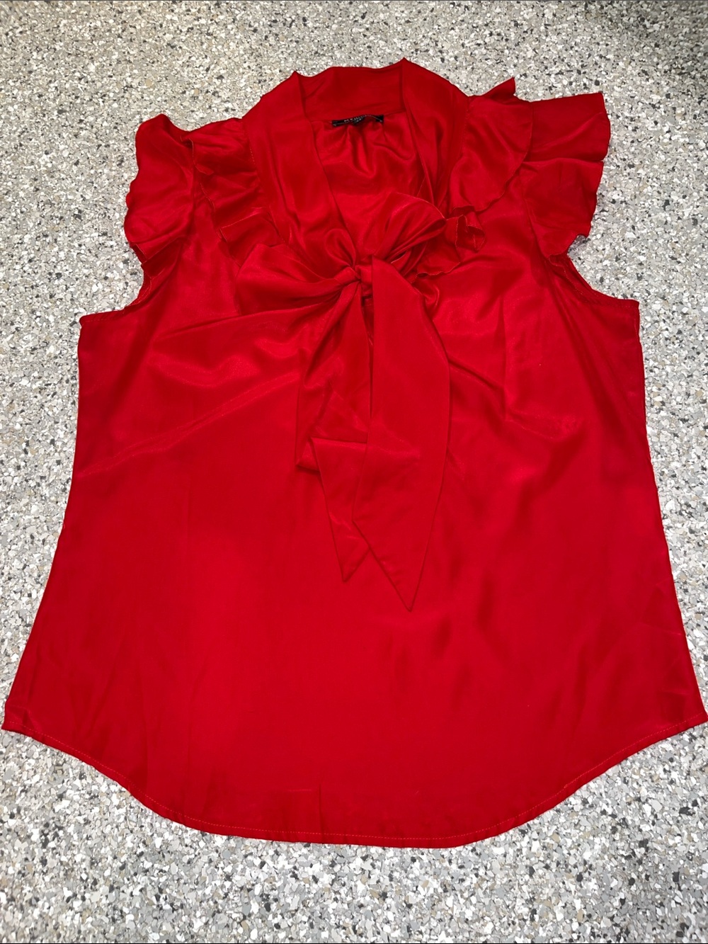 Morgan & Co. Red Tie-Neck Ruffle Sleeve Blouse